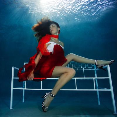  Fashion Photography on At His Website    Combine One Man S Passion For Diving And Photography