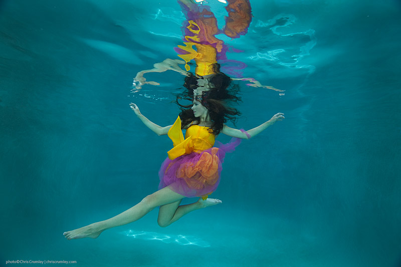 Underwater Fashion; Yellow-Gold/Hot-Pink Theme